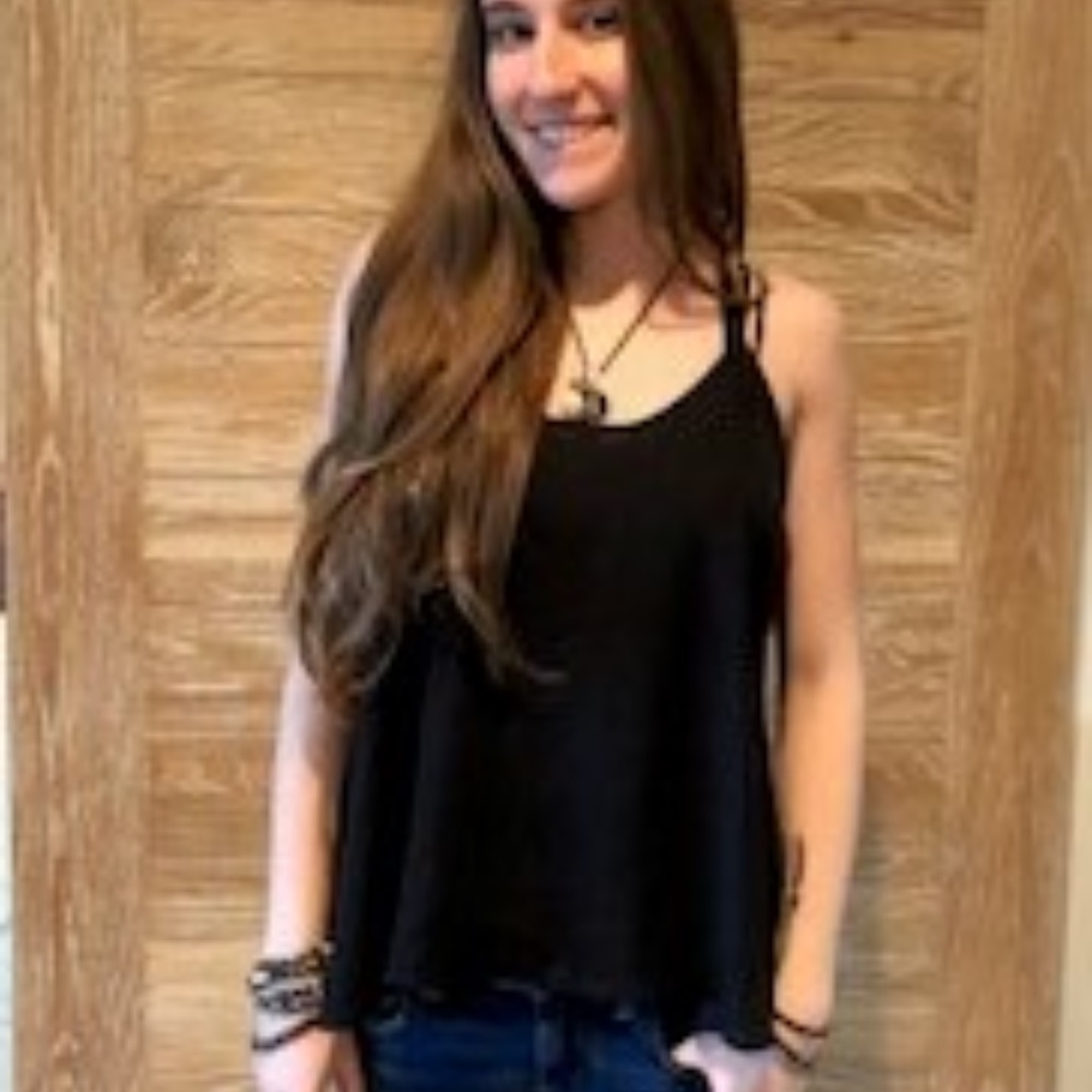 BLACK TANK TOP -